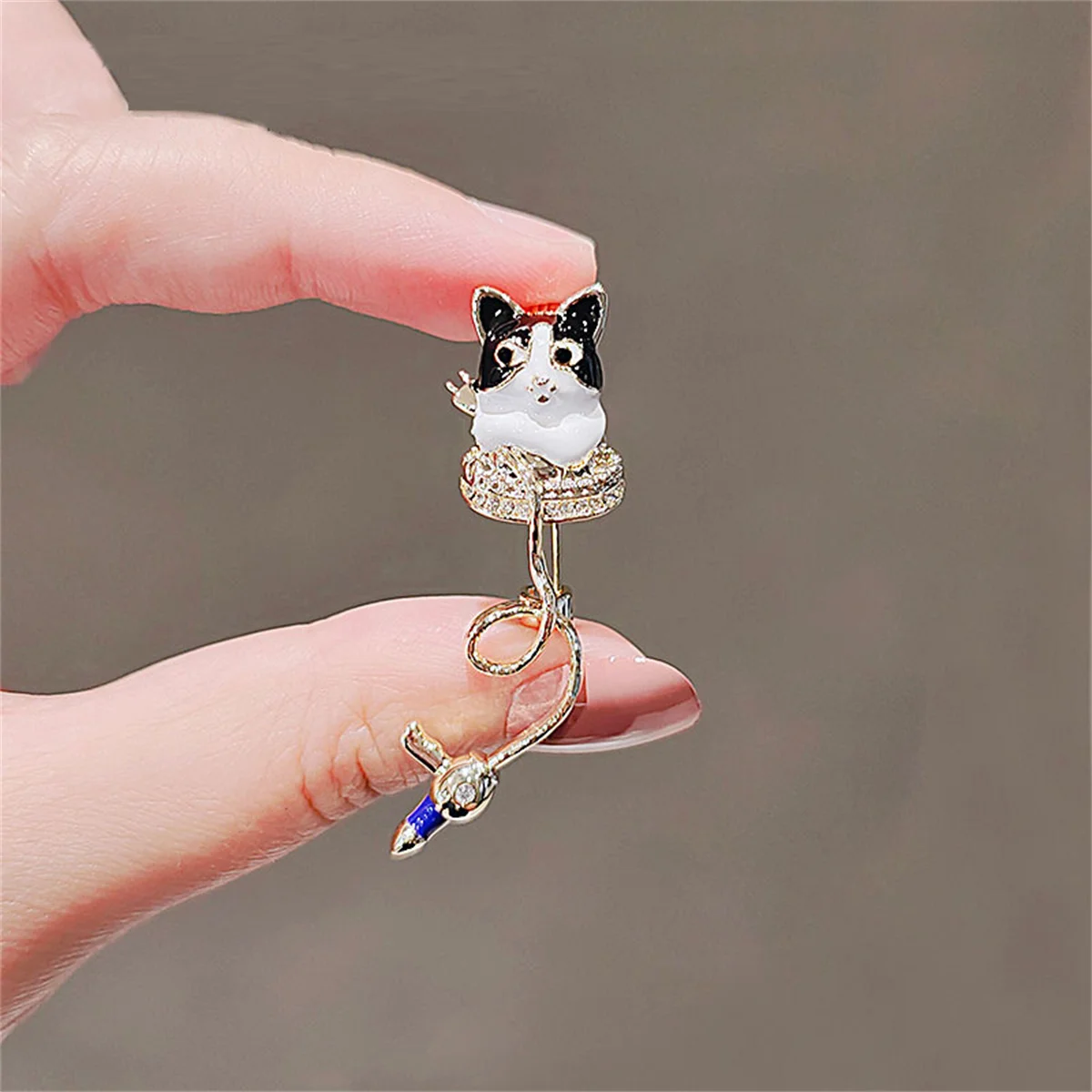 Rinhoo Cartoon Full Rhinestone Cat Brooch For Women Cute Cherry Blossom Long Tail Kitten Enamel Pins Small Animal Badge Jewelry