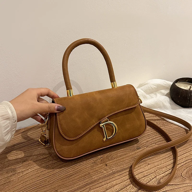 

2025 Vintage Saddle Bag, Luxe Top Handle Purse for Women Niche Shoulder Tote Fashion Crossbody Bag Versatile Day-to-Night Bag​