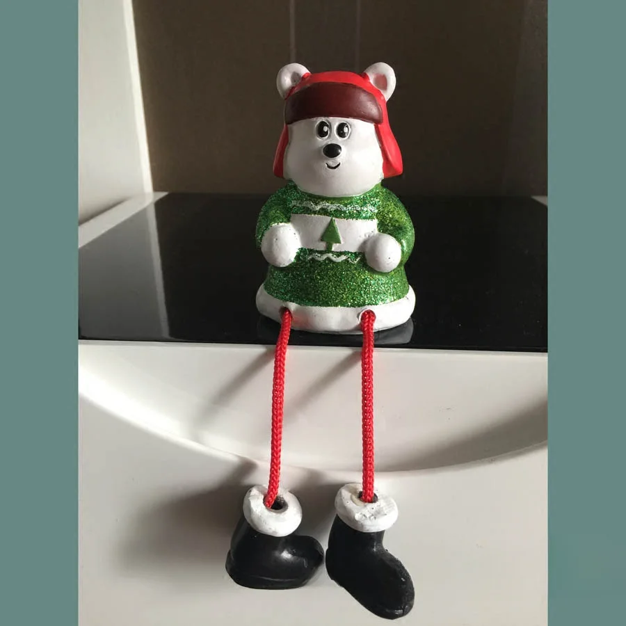 Sitting posture with moving feet, Santa Claus snowman, polar bear sitting posture ornament