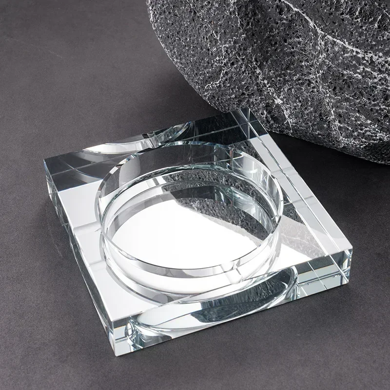 European Crystal Modern Ashtray for Office Glass Ashtray Smart Ashtray for Home Decor Portable Cigar Large Luxury Ashtray