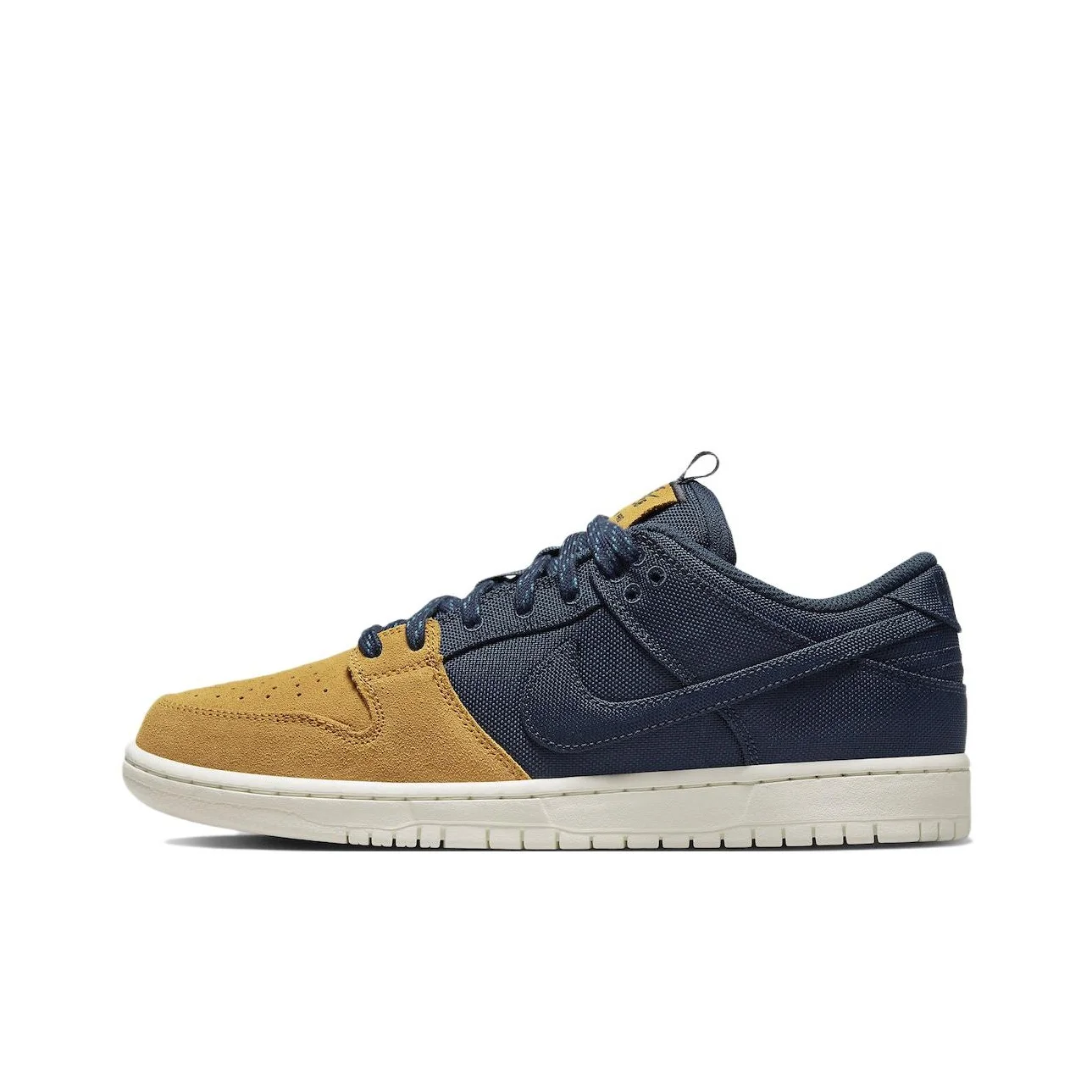 

Рюкзак Nike Sb Dunk Low Pro Prm 90-х годов DX6775-400