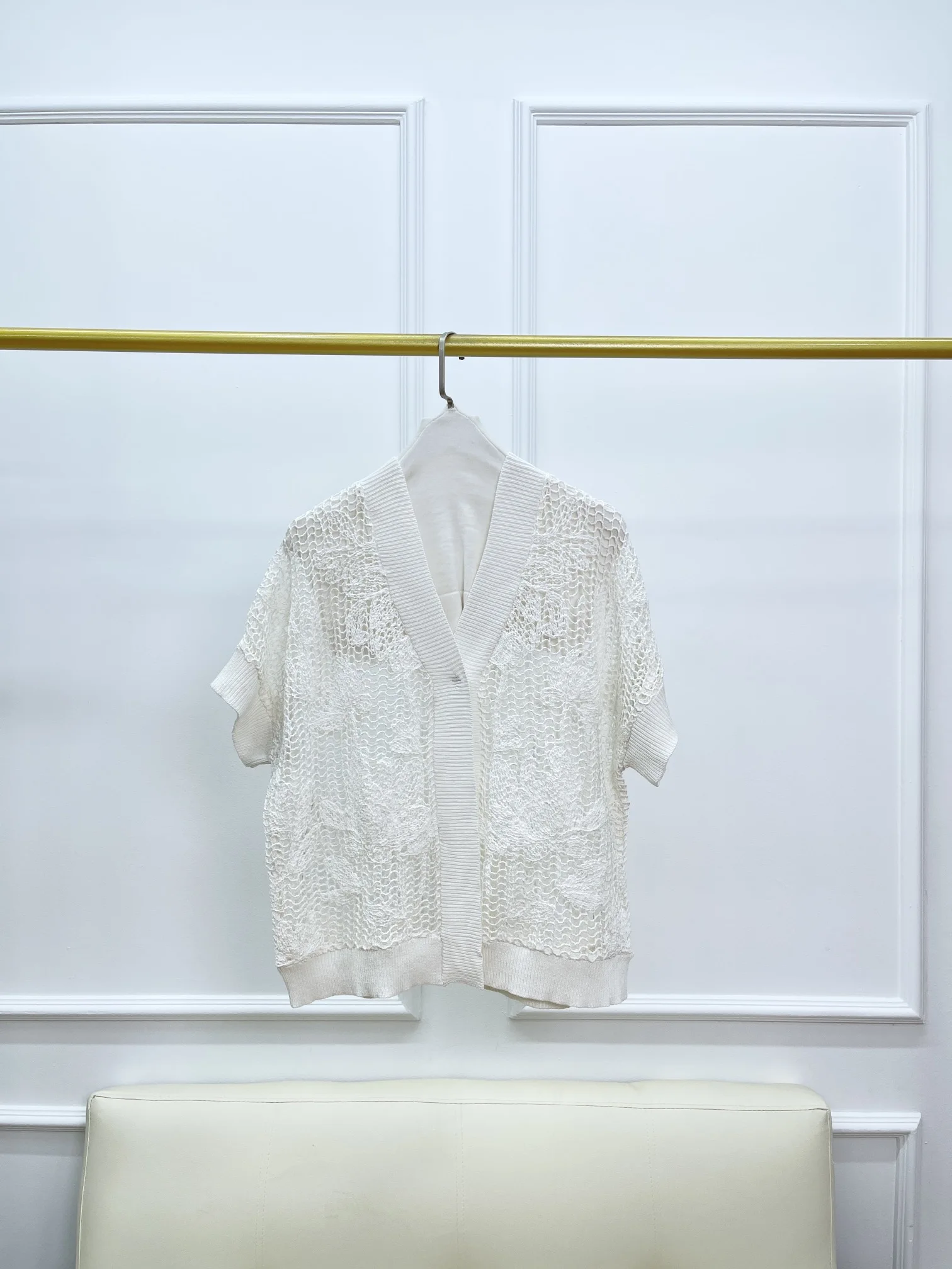 

Women Hook Flower Hollow Sweater Sequined V-Neck Short Sleeve Single Breasted Loose Female Knitted Cardigan