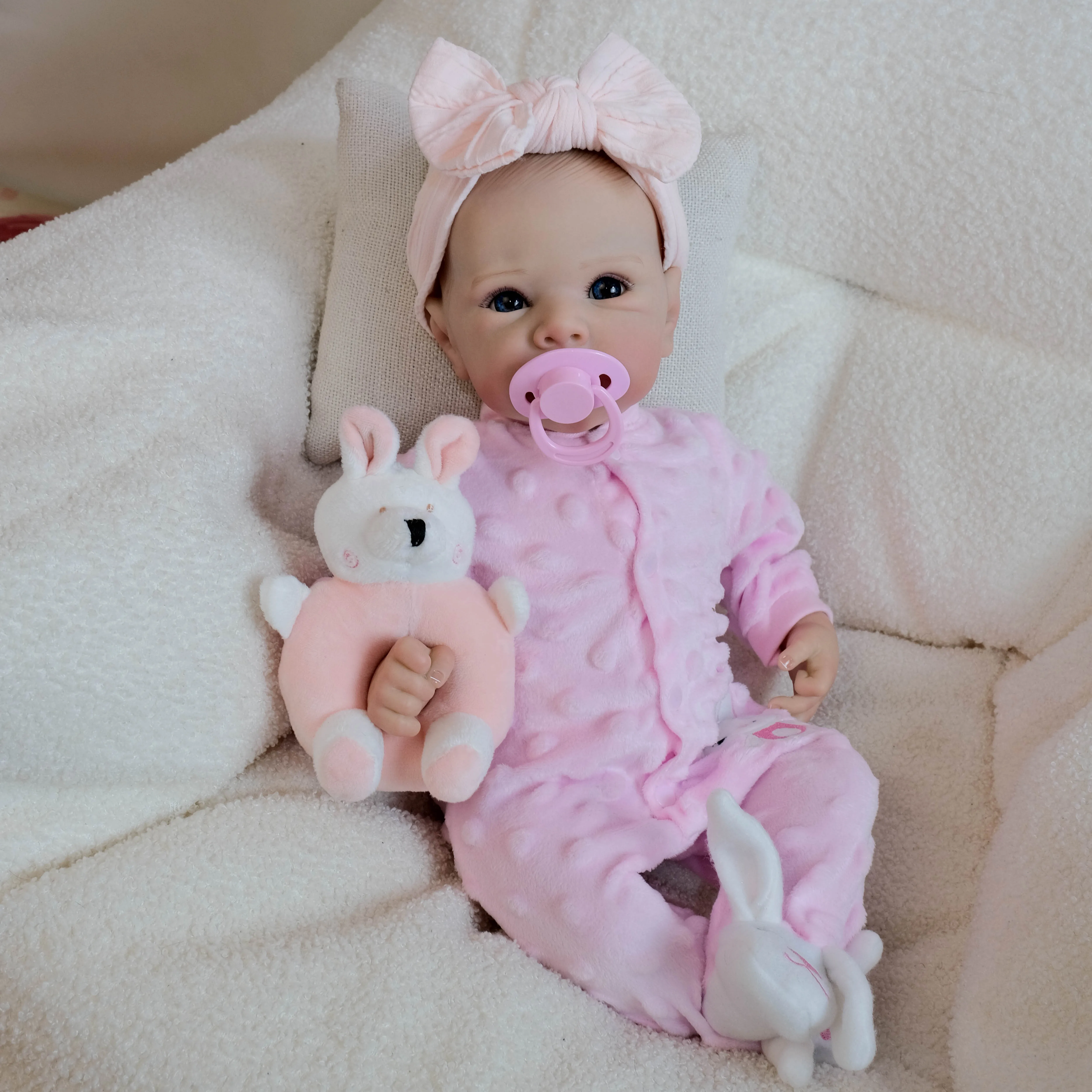 

NPK Bettie, кукла для новорожденных, 18 дюймов, реалистичная, Reborn Baby, мягкая на ощупь, приятная, несколько слоев, живопись, 3D кожа, волосы с корнями рук