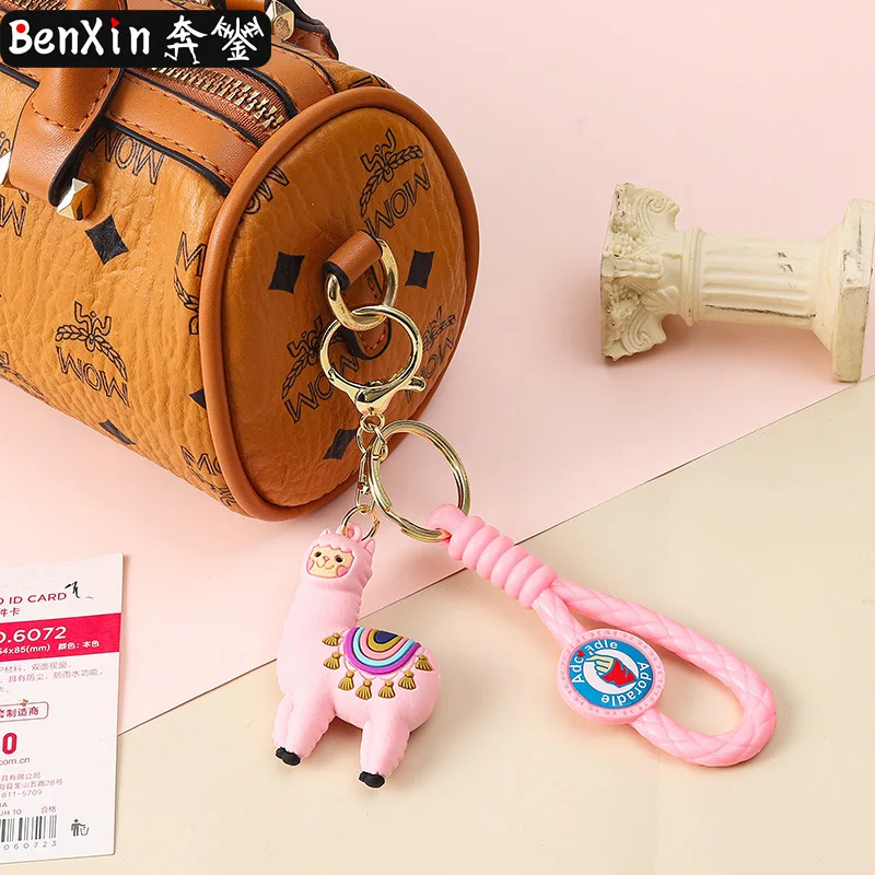 دمى مينسو الألبكة، سلاسل المفاتيح، المعلقات مخزون السيارات، أكياس رائعة، سلاسل المفاتيح، الحلي المعلقة، الهدايا الصغيرة