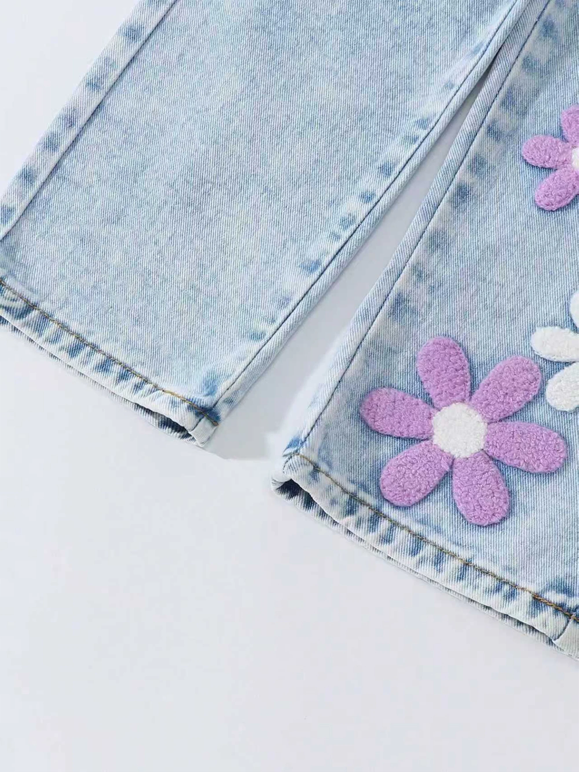 Girls' Floral-Printed Towel-Stitch Denim Jeans Trendy Loose Waist Design Versatile Casual Pants for Kids.Full elastic waistband view 4