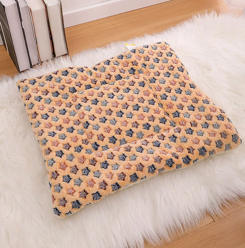 Dog Bed Thickened Dog Mat Pet Cat Soft Fleece Pad Blanket Bed Mat Cushion Home Washable Rug Keep Warm Pet Supplies Cama Perro