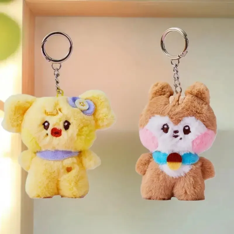 Adorable Plush Doll Keychain of K-pop Girl Group, Bag Charm, Backpack Decoration, Cute Stuffed Toy, Ideal Gift