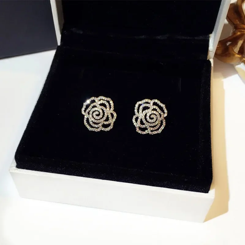 Exquisite Flash Rhinestone Rose Stud Earring Hollowed Camellia  Earrings  for Women Luxury Jewelry