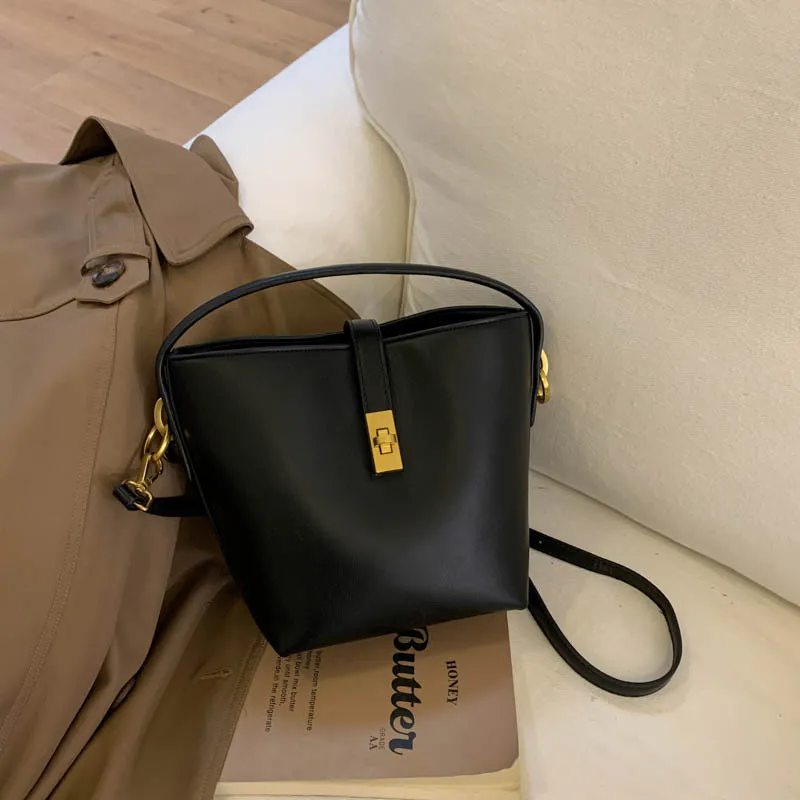 

2025 A/W Large Capacity Tote Bag for Women, Genuine Leather Multi-way Shoulder Crossbody Purse, Vintage Chic Work Bag
