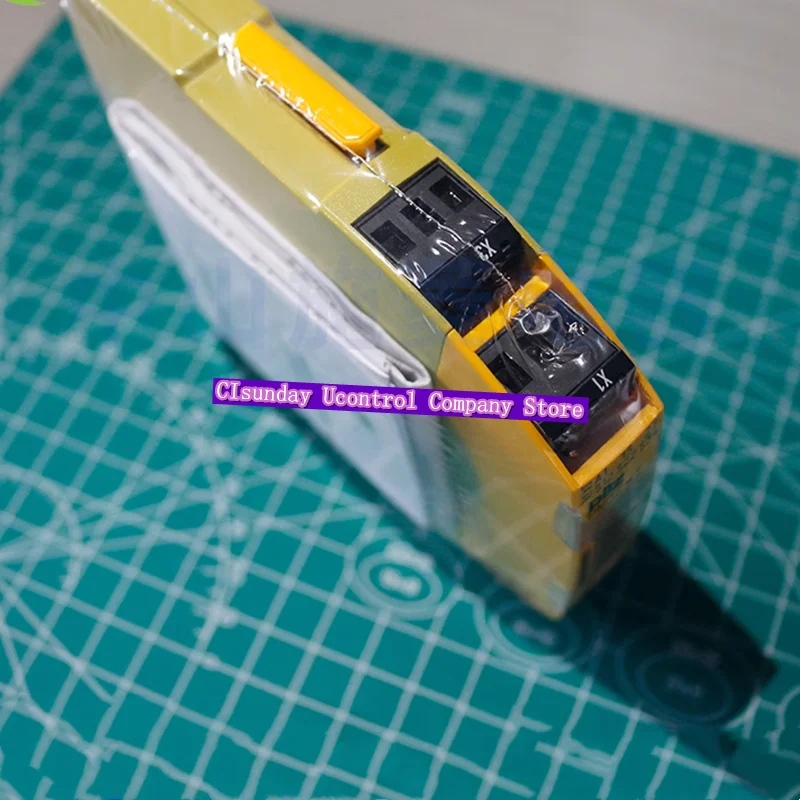 

New original safety relay PNOZ/S3