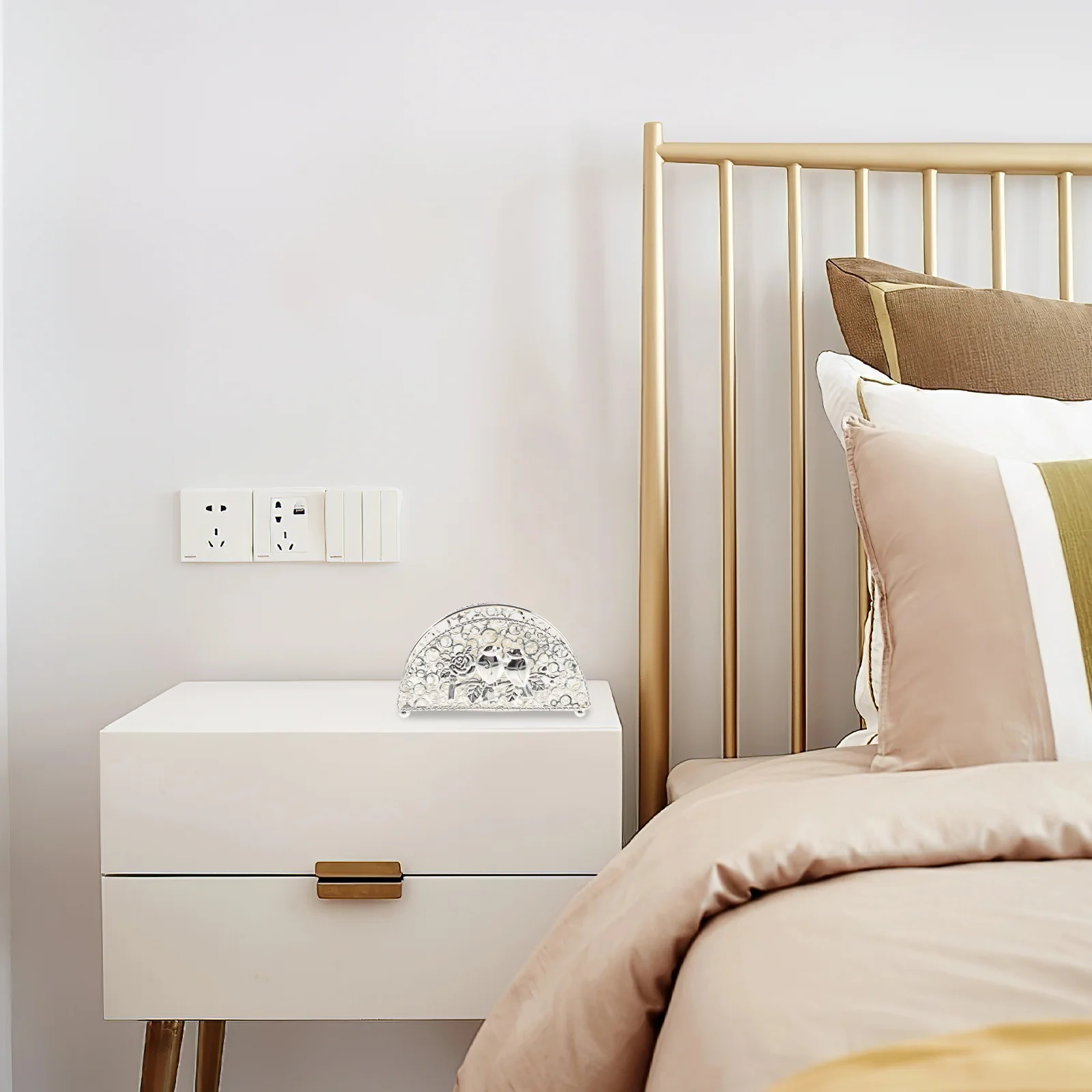 

Железный держатель для салфеток, декоративный полый дизайн, кухонный стол, диспенсер для салфеток, современная корзина для салфеток для домашнего офиса, ресторана