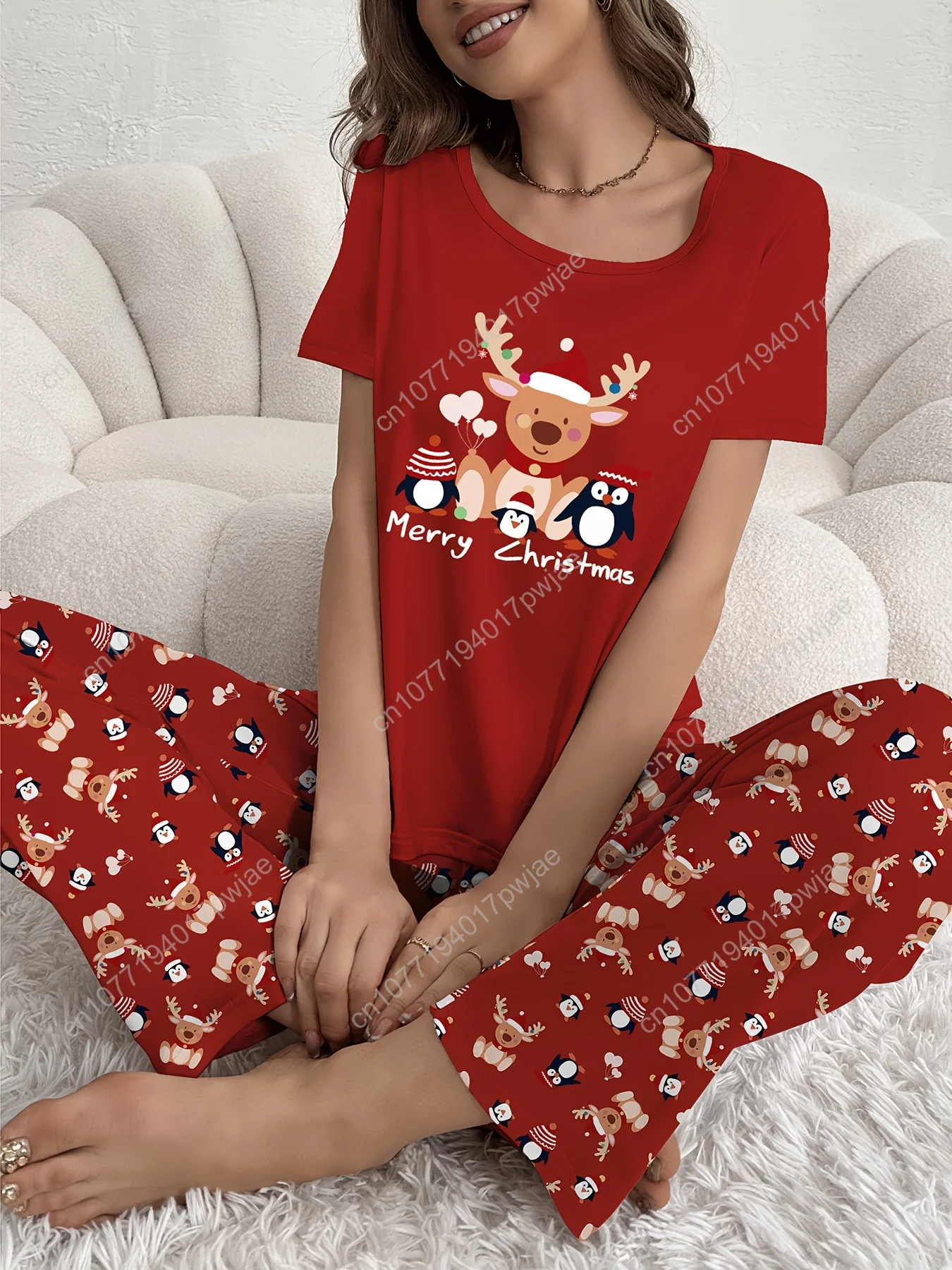 Weihnachts-Pyjama-Set – gemütlicher, langärmliger Rundhalsausschnitt mit festlicher Weihnachtsmütze und karierter Loungewear, Polyester-Mischung, maschinenwaschbar