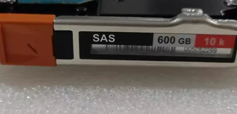 

ДЛЯ EMC 600GB 10k 6g SAS 2,5 005052299 VNX5200 VNX5400 VNX5600