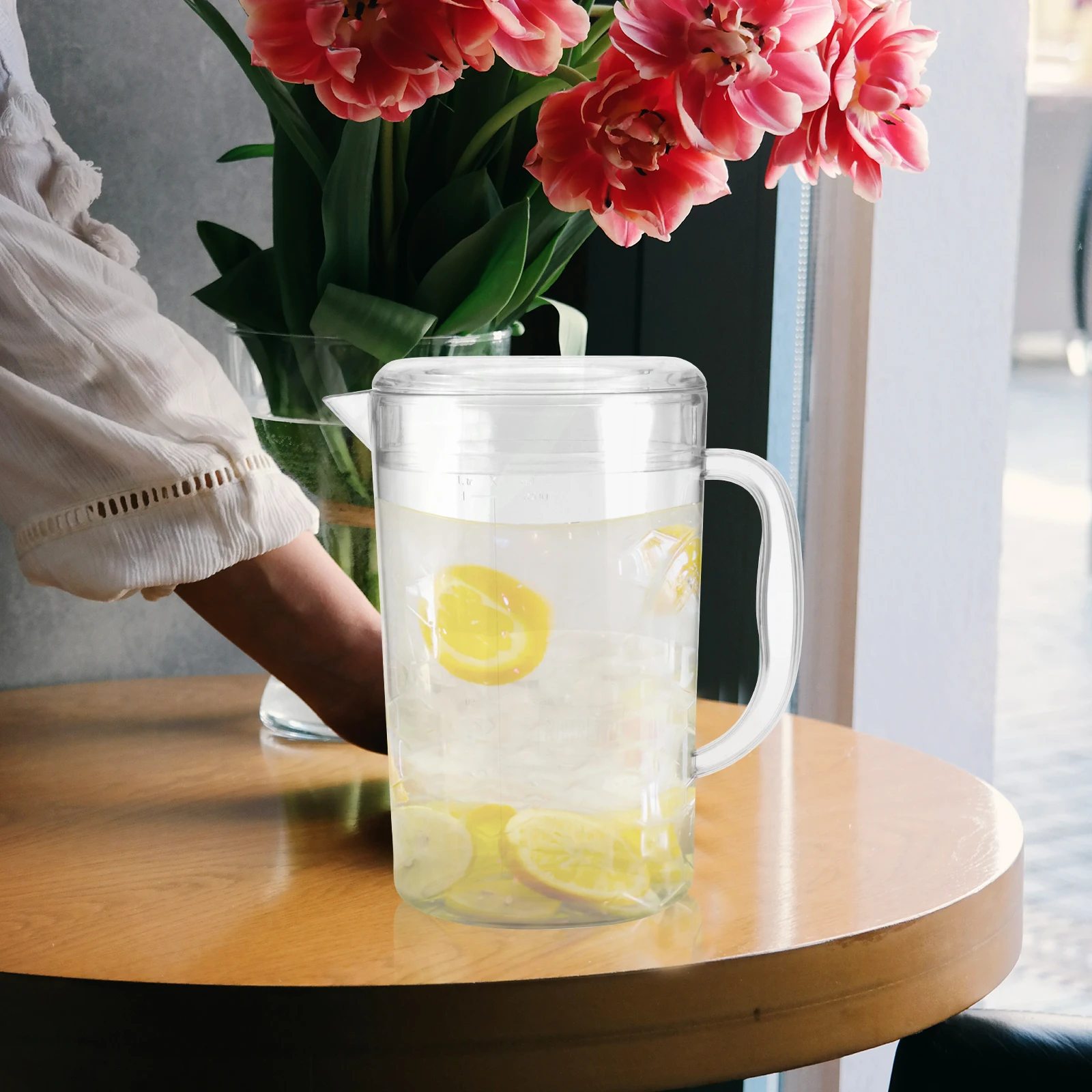 1L Plastic Water Pitcher With Lid Transparent Cold Resistant Beverage Container Juice Pot For Tea Milk Beer Serving Family