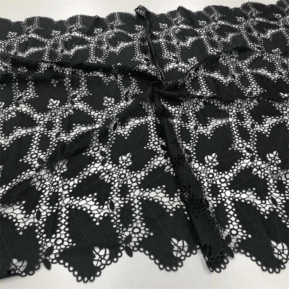 Afrikanischer Spitzenstoff 2026 Hochwertige Spitze Wasserlöslich Bestickt Modisch Weich Weiß/Schwarz Spitzenstoff 5 Yards – Detail 6