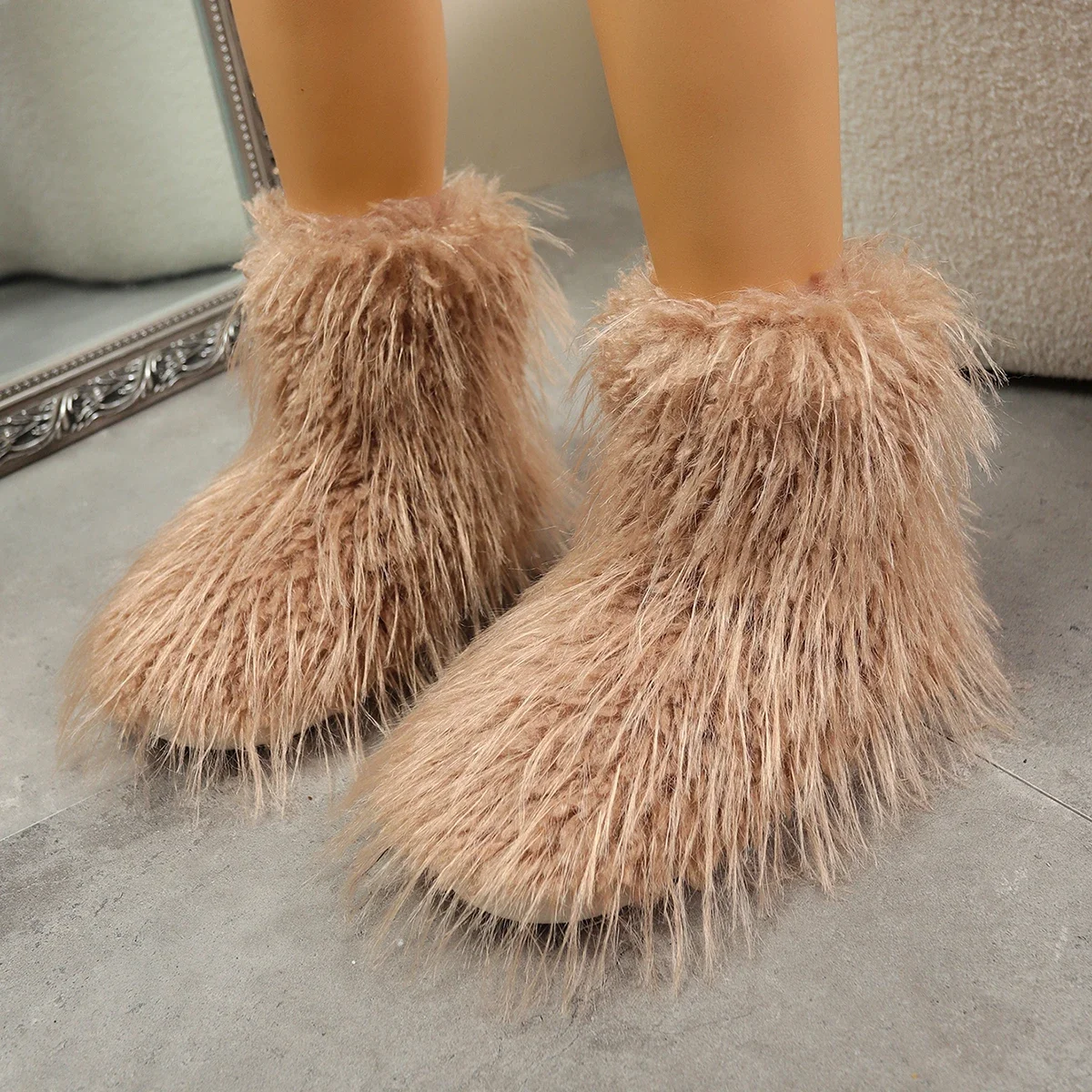 

2025 Fashionable Cute Non-slip Large-size Snow Boots in Winter New Round Toe Long Hair Thick Sole Warm Casual Boots for Women