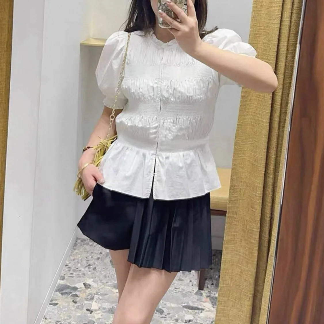 

Spring 2026 White Pleated Shirt Women Elegant Short Sleev Top Puff Sleeve Wood Ear Collar Single Breasted Lady Slim Fit Chemise