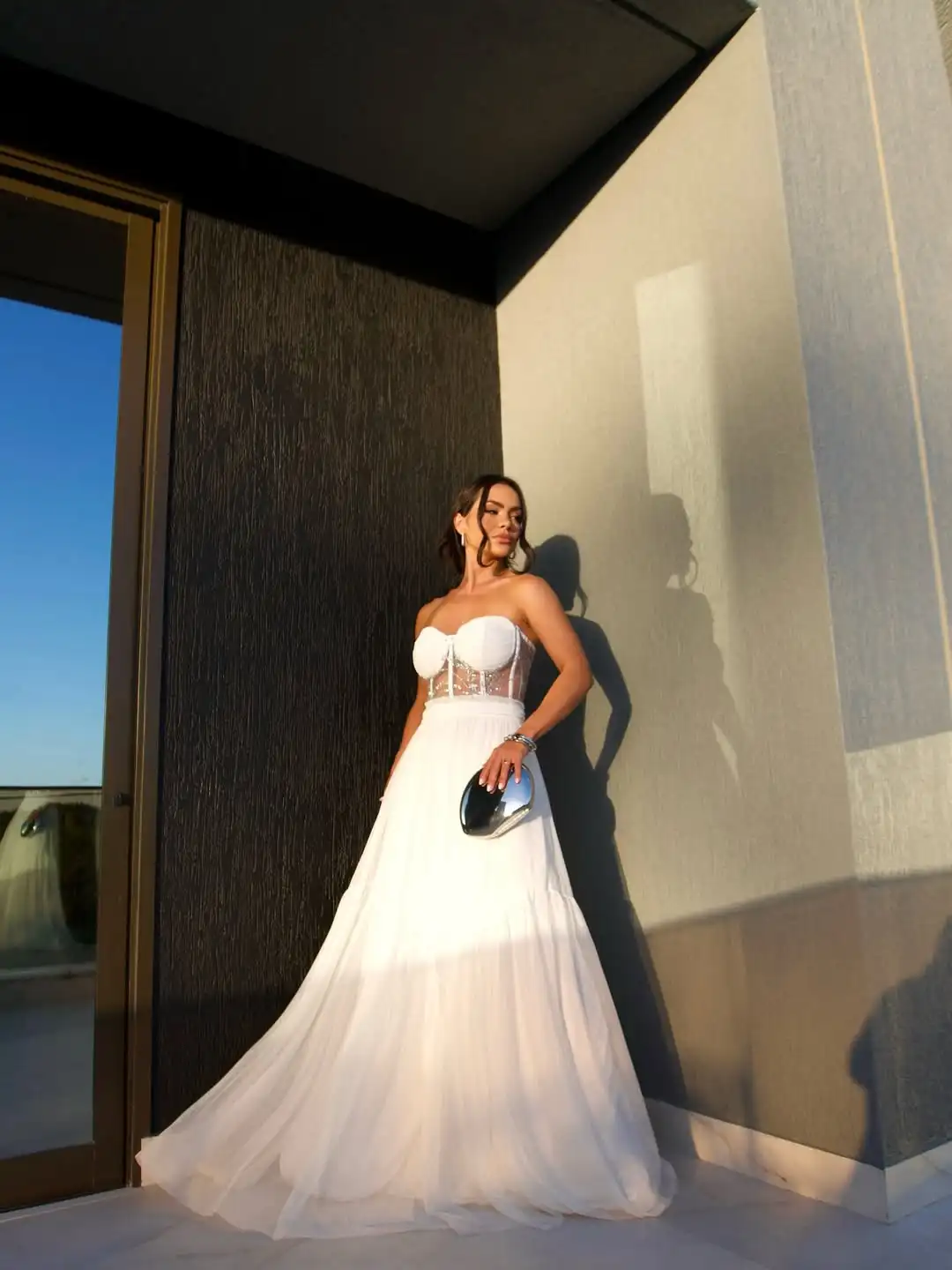 

Customized Elegant Sweetheart Strapless Floor-Length Evening Party Gowns Illusion Crystal Beaded Formal Occasion Prom Dresses