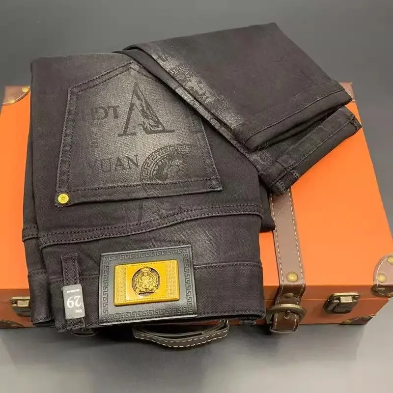 جينز رجالي ضيق عصري مطبوع عالي الجودة سروال دينم أنيق للتخسيس للرجال نمط جديد 2025 بنطلون صغير للقدمين #2