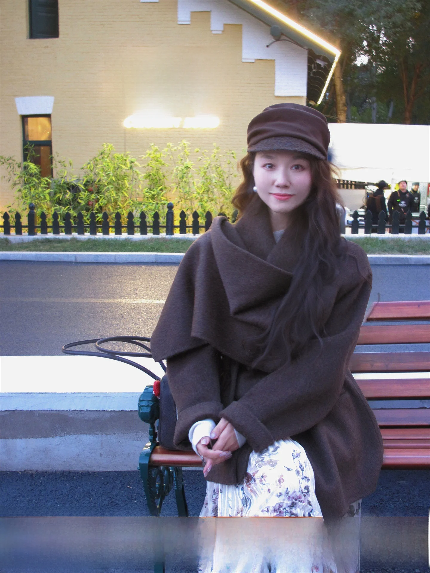 

Двустороннее шерстяное пальто для женщин: красивое пальто из овчины, верхняя одежда для осени и зимы, модное, для повседневной носки, стандартный крой, длинное