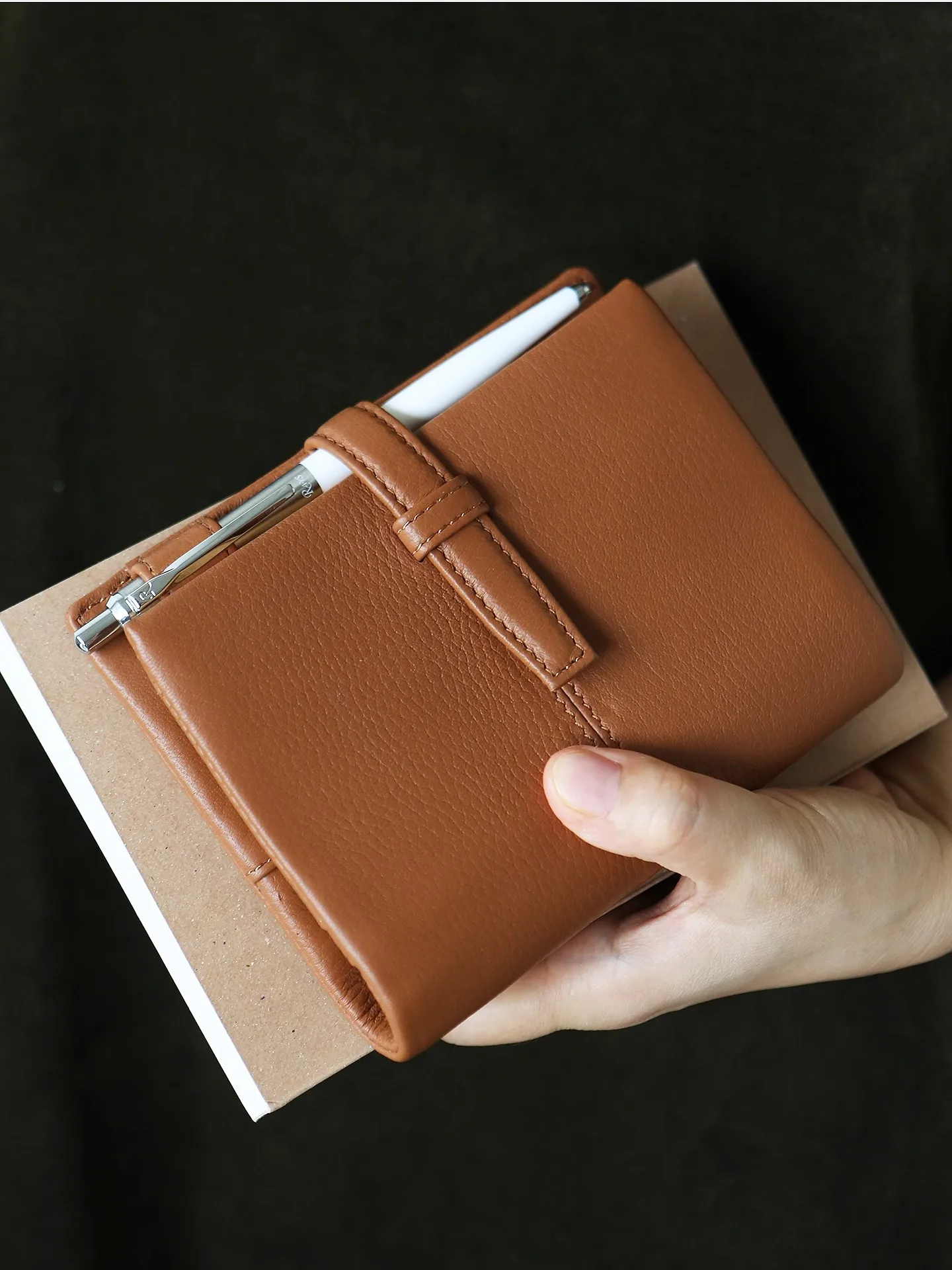 

2026 A7 Ring Planner Top-Grain Leather golden brown Notebook Binder Diary Journaling Supplies Stationery organizer