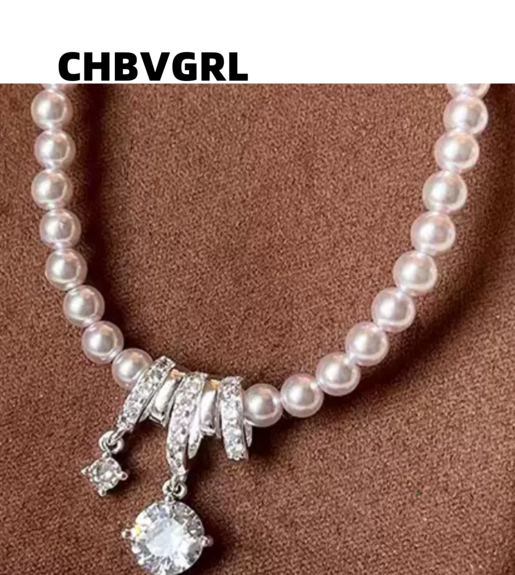 

2025 New Luxury Personality Sweet Zircon Pendant Pearl Necklace Design High-end Feeling Collar Chain Elegant Accessory