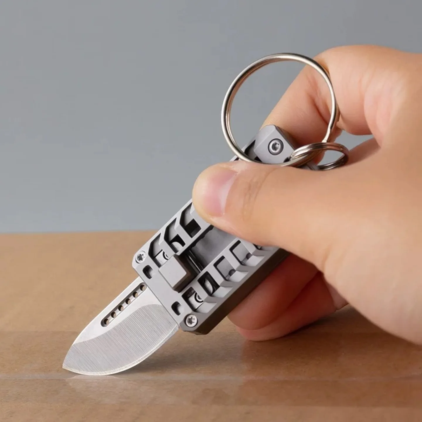 Stainless steel Push Knife with a Popping Sound Is a Portable Unboxing and Decompression Knife for Outdoor Camping