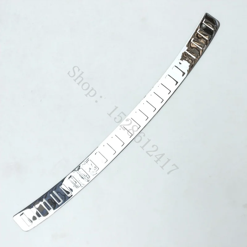 For VW/Volkswagen Tiguan MK2 2017~2024 Rear Door Bumper Protector sill plate Protector Sill Rear boot guard Trim Car Accessories