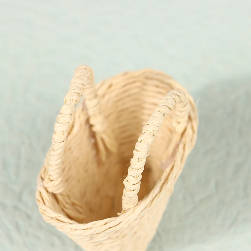 High Quality Mini Cute Dollhouse Rattan Frame Hand-woven Basket Cute Toys Dolls Miniature Decoration