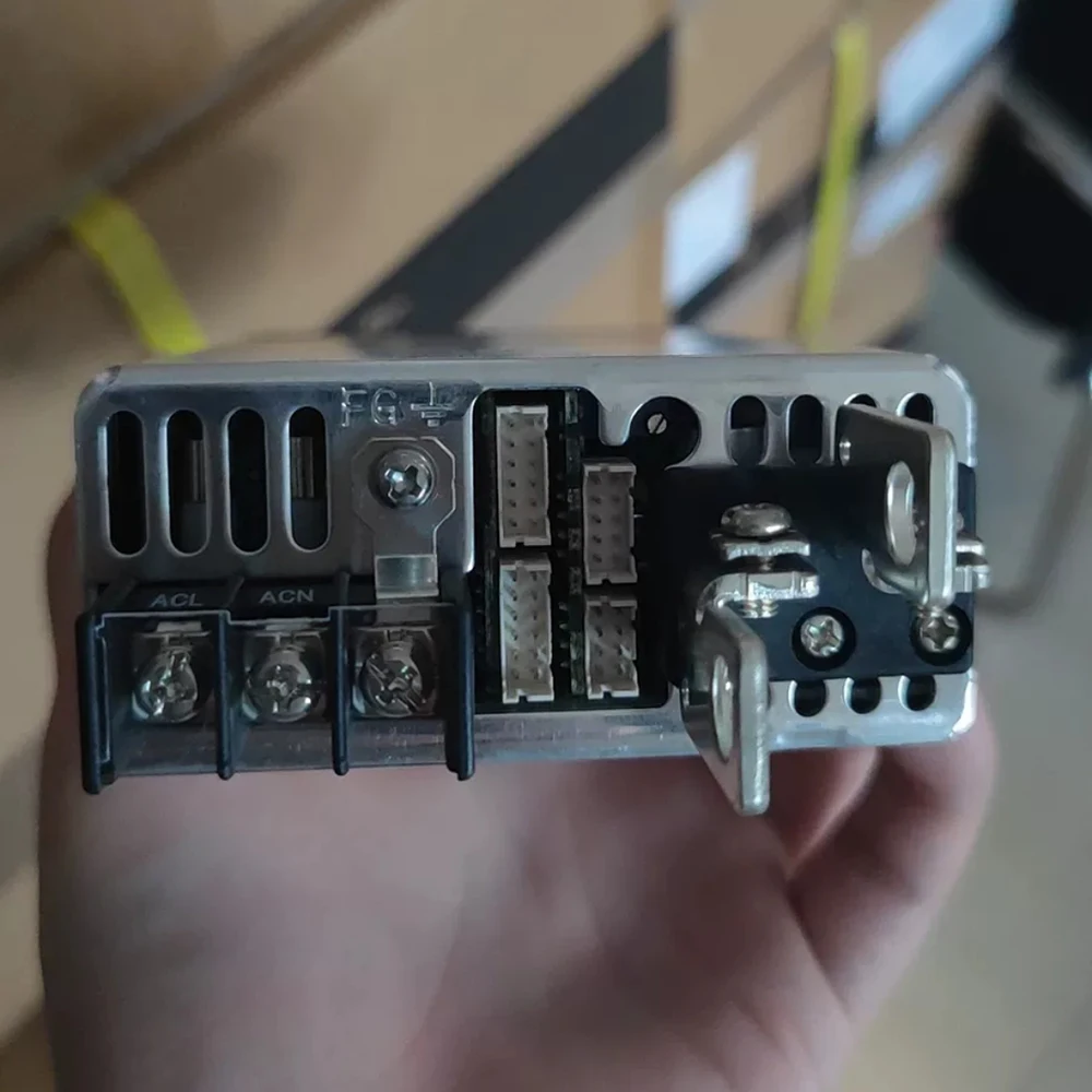 600W INPUT AC100-240V 50-60Hz 7.3A OUTPUT 24V 27A Switching Power Supply PCA600F-24-G