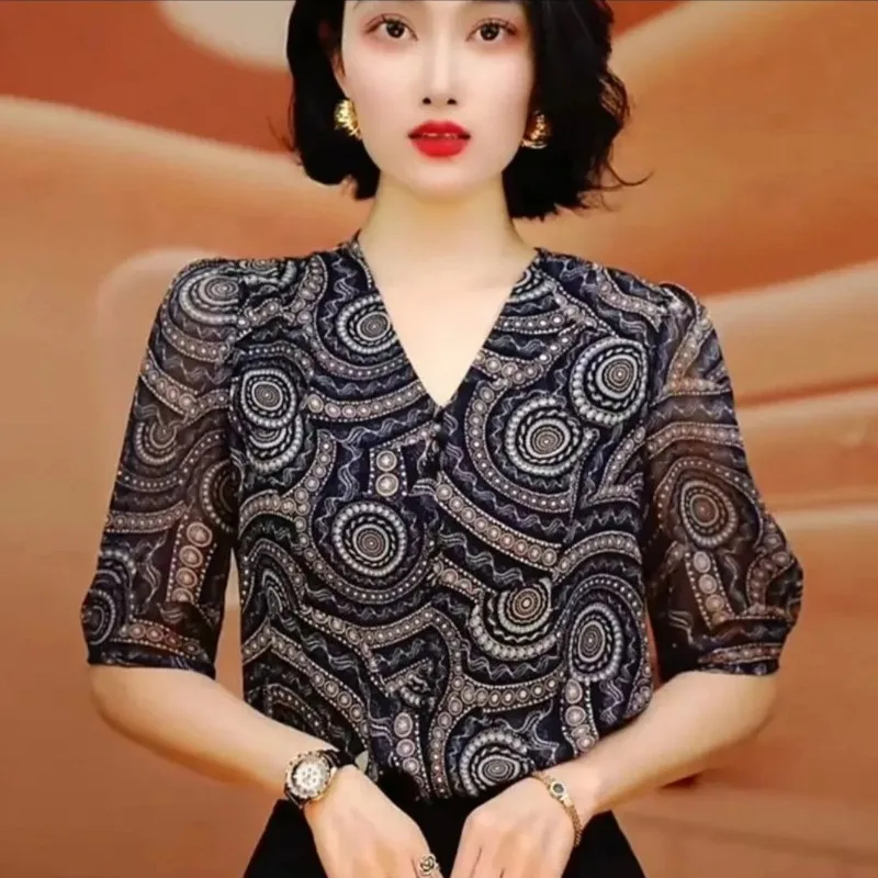 

Elegant Women's Summer New Arrival Pullover V-Neck Fashion Loose Stylish Top