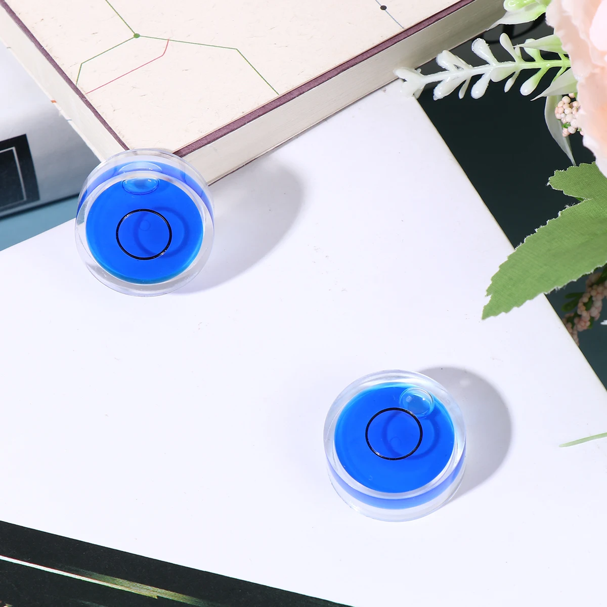 10 قطعة مستوى الفقاعات الأفقية مادة الأكريليك عالية الدقة سهلة الاستخدام مستوى الروح الدائري لأدوات القياس