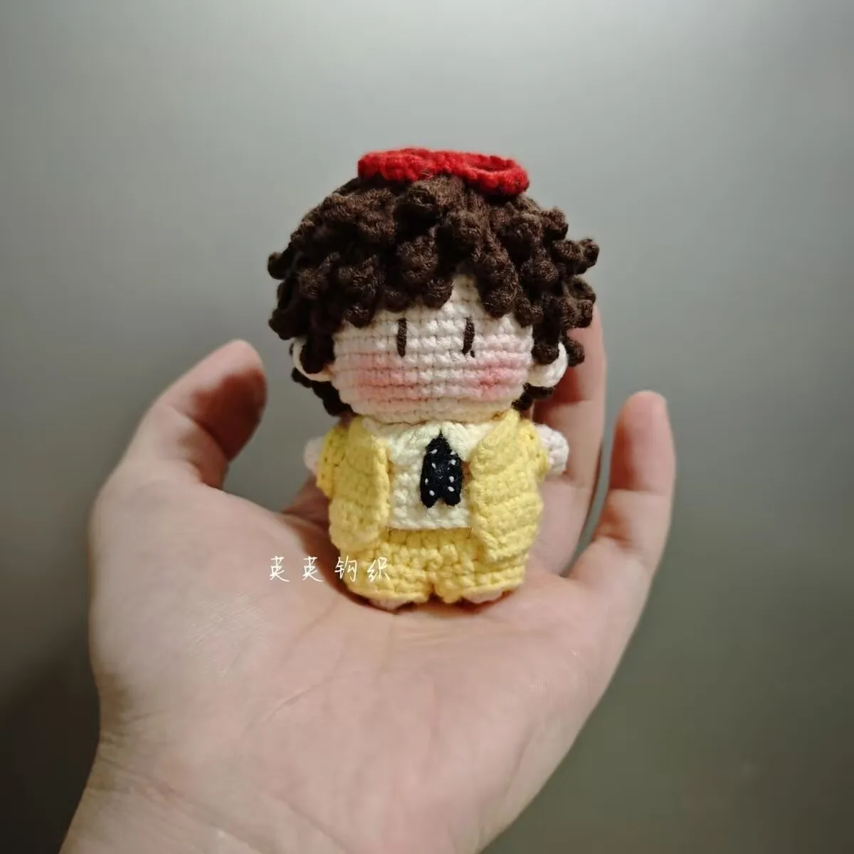 منتج نهائي لدمية كروشيه ليو يونينغ، تصميم حفلة شنغهاي، ملحق محبوك، قلادة سلسلة مفاتيح مصنوعة يدويًا، DIY