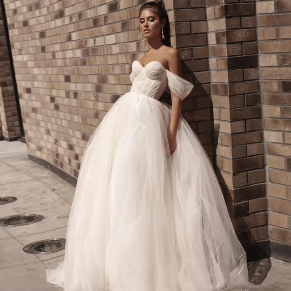 White Wedding Dresses Elegant Strapless Puff Sleeves Ball Gowns Sweep Train Fashion Off The Shoulder Lace Up Back Bride Dresses