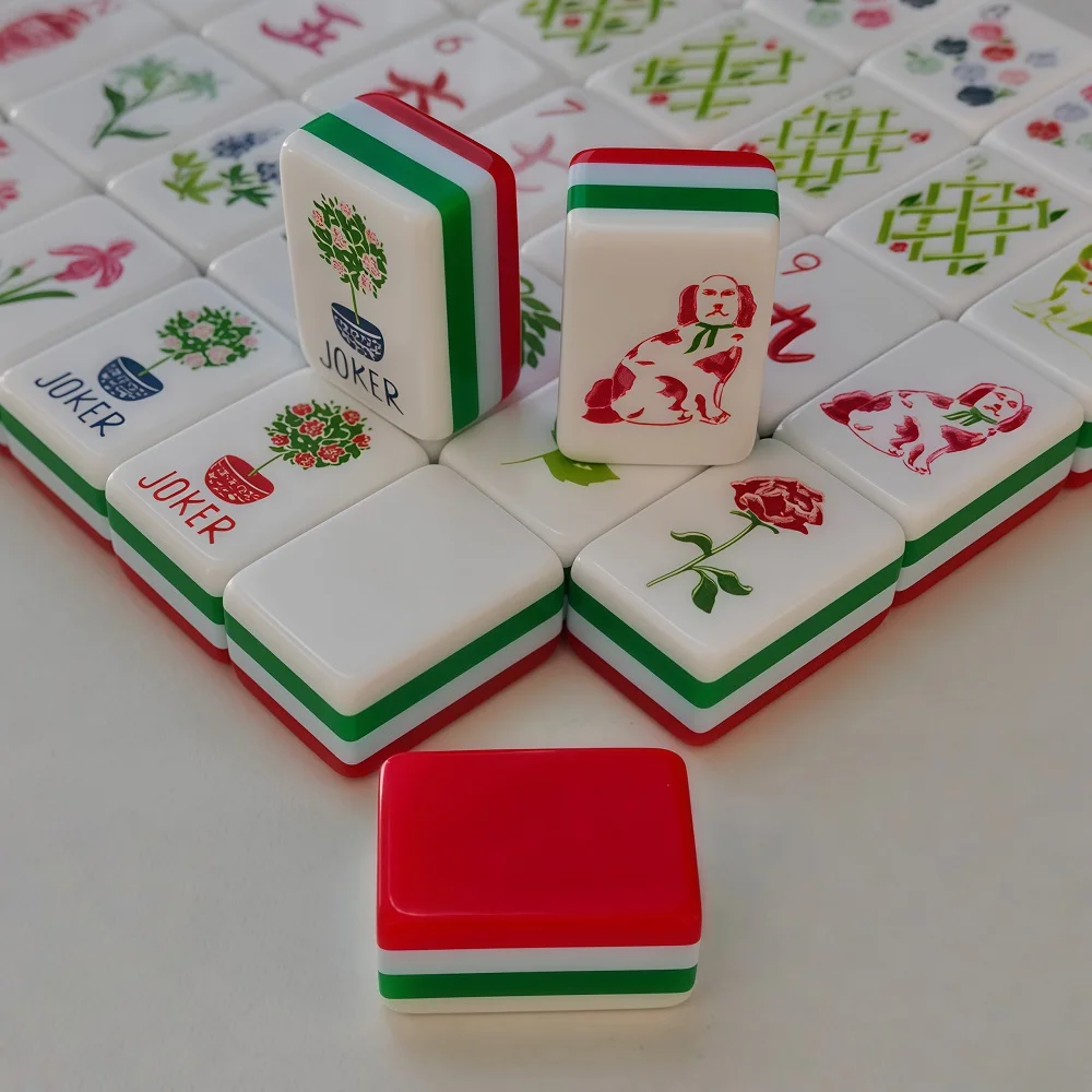 Freeshipping Red Mahjong Tiles American Mahjong Set 4-Layer Acrylic Engraved Mahjong Game Tiles for Adult Family Entertainment