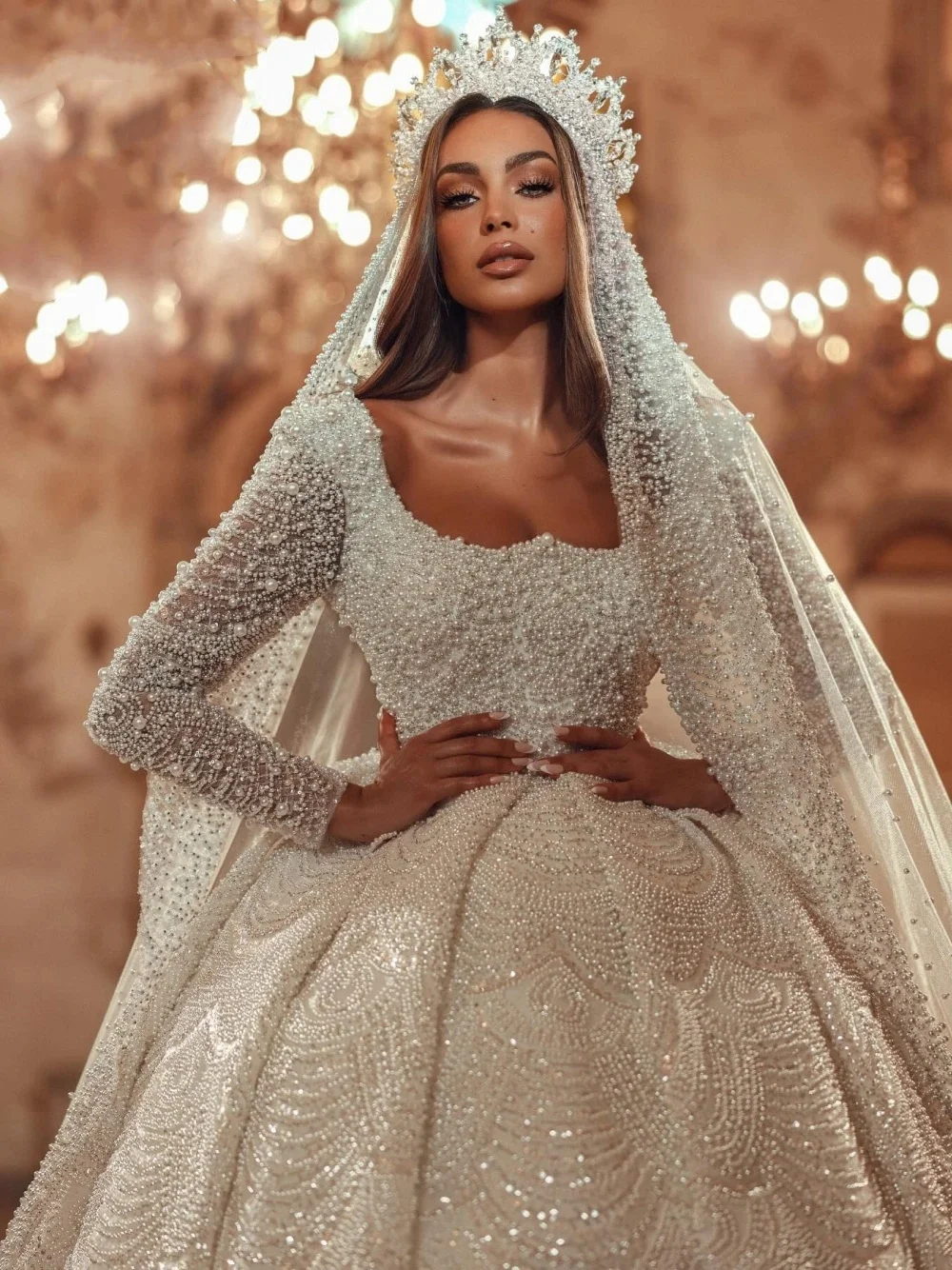 Luxuoso pérolas vestido de casamento vestido de baile romântico manga longa frisado vestido de noiva trem varredura personalizado vestidos de novia