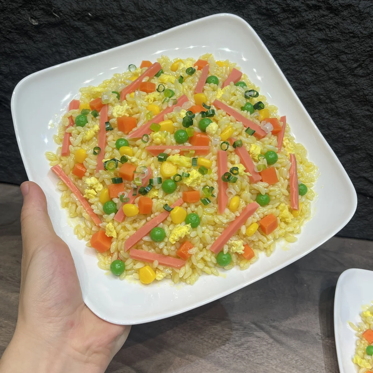 

9-дюймовая квадратная тарелка, кукурузное мясо, рис, модель дисплея, ресторан, кофейня, кукуруза, пушистые яйца, нарезанные зеленые