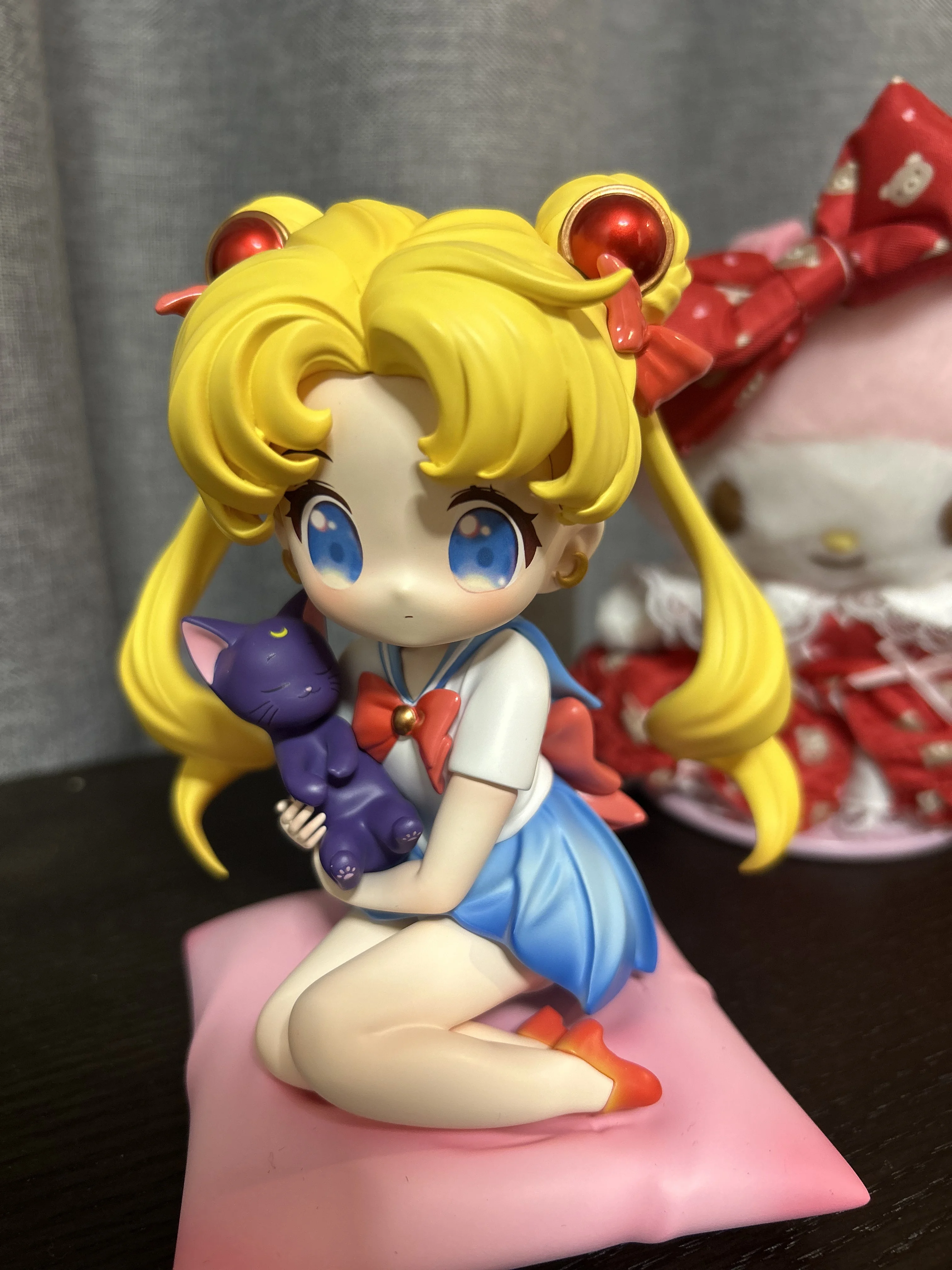 ในสต็อก SAILOR Moon อะนิเมะรุ่น Q Tsukino Usagi ตัวเลขคอลเลกชันรูปปั้นเดสก์ท็อปตกแต่งตุ๊กตาของเล่นเด็กของขวัญ