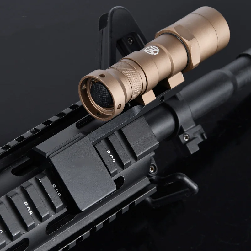 Tactical Offset Adaptive Light Mount Fit 20mm Rail M-Lok Keymod Surefir M600 M300 Weapon Airsoft Accessories Flashlight Base