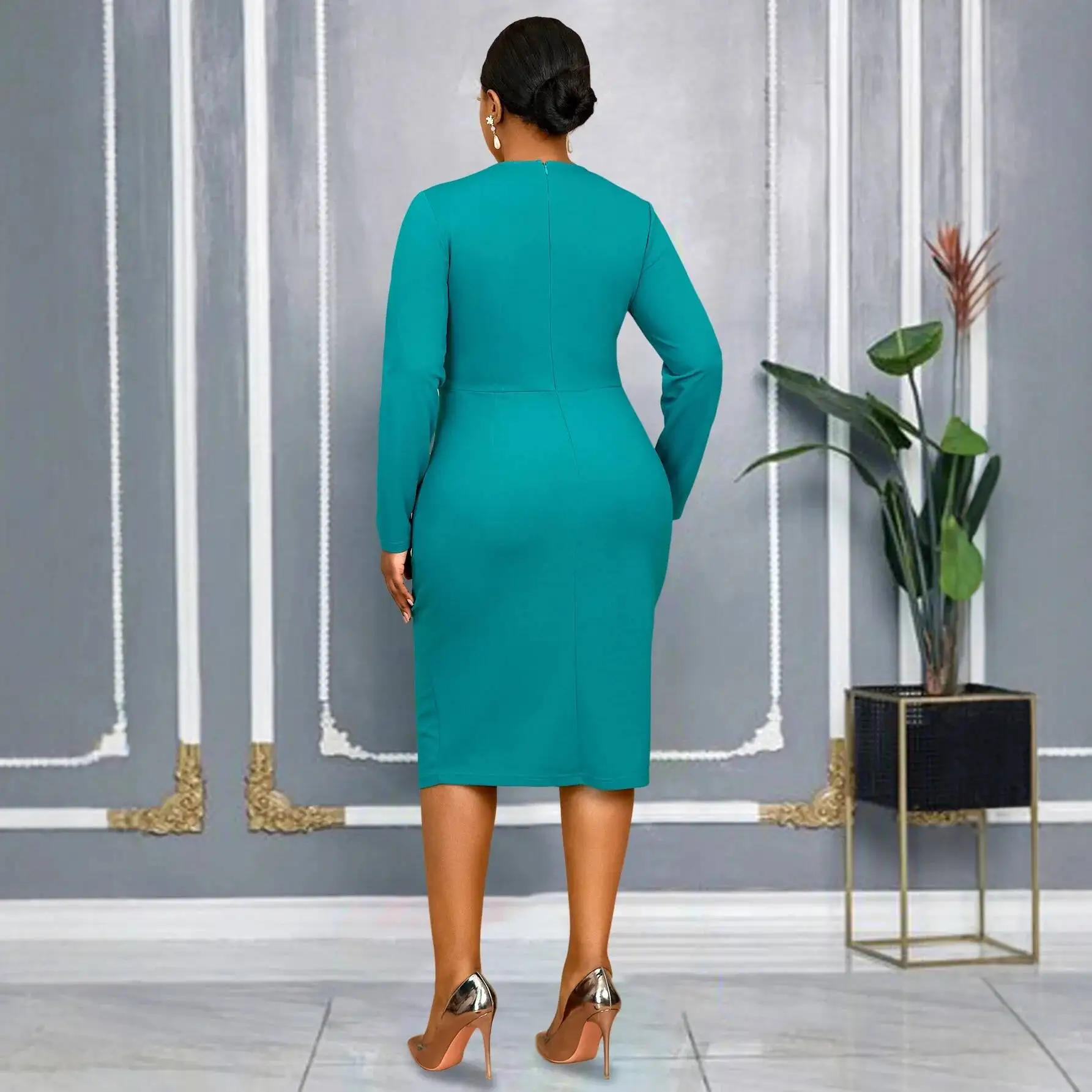 Plus-size Women's Dress With Hollow-out Details And Ruched Long Sleeves, Single-breasted, Slit Design, Suitable For Commuting
