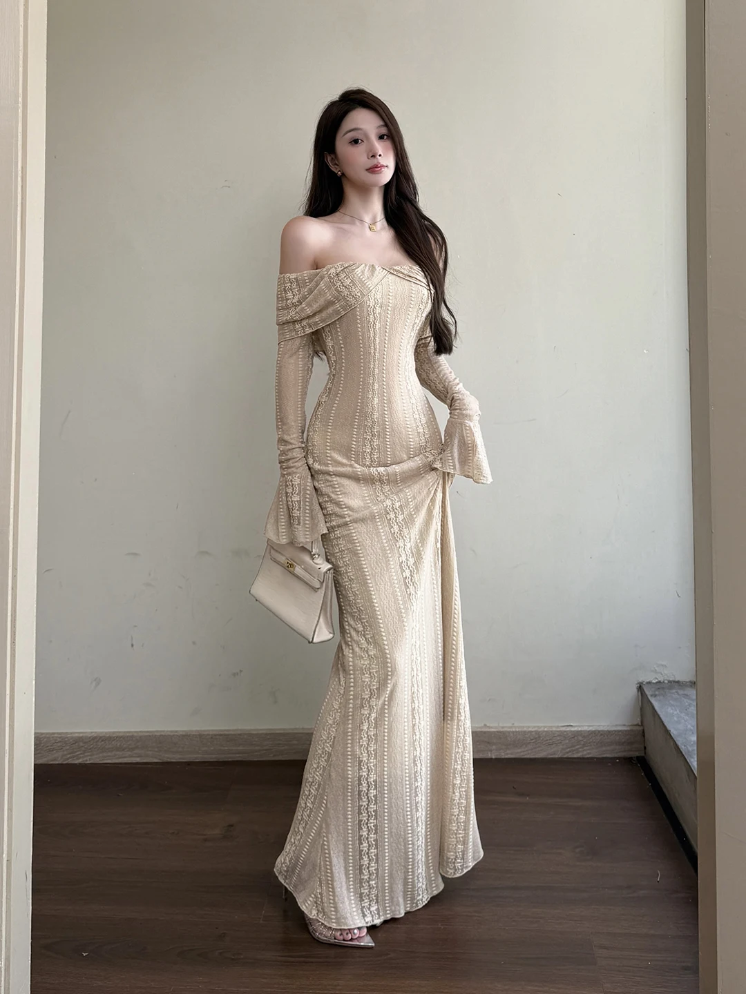 خمر الجوف خارج الدانتيل تقسم البيج فستان ماكسي المرأة الخريف مائل الرقبة مضيئة كم ثوب مسائي شيك حفلة موسيقية Vestidos رداء