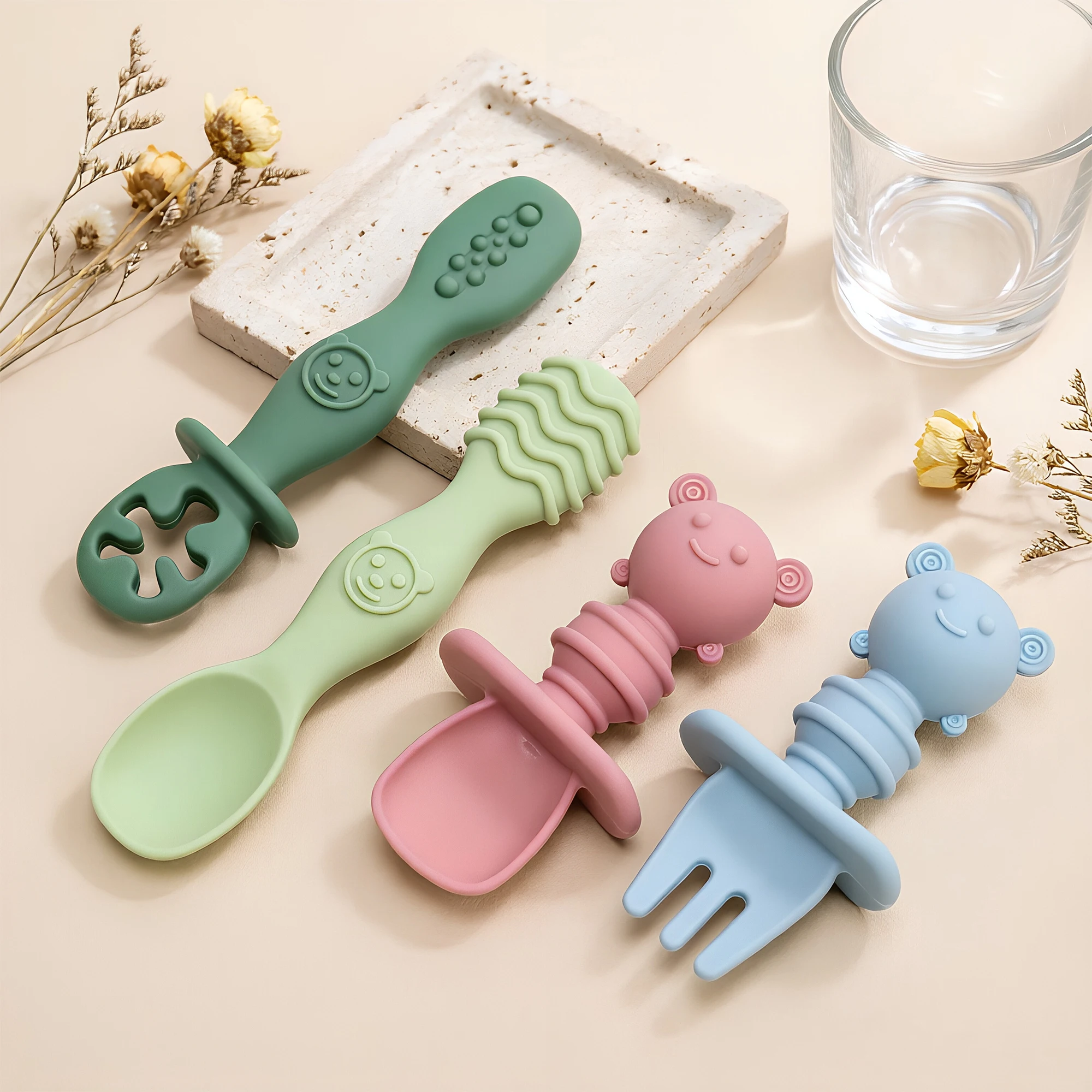 4-teiliges Silikon-Löffel- und Gabel-Set mit langen und kurzen Griffen für unterschiedliche Fütterungsbedürfnisse, Baby-Selbstfütterungstraining, Baby-Geburtstagsgeschenk