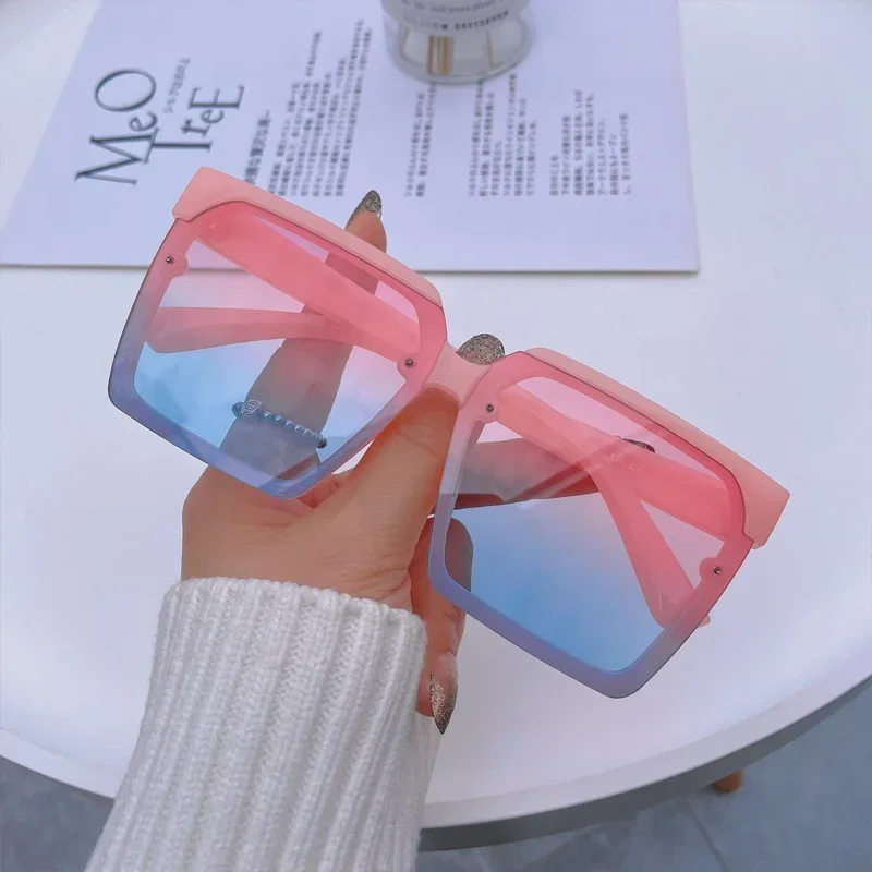 

Fashionable Sunmmer Gradient Lens Sunglasses 7 Colors Square Outdoor Sunglasses Women UV Resistant Sunshade Sunglasses