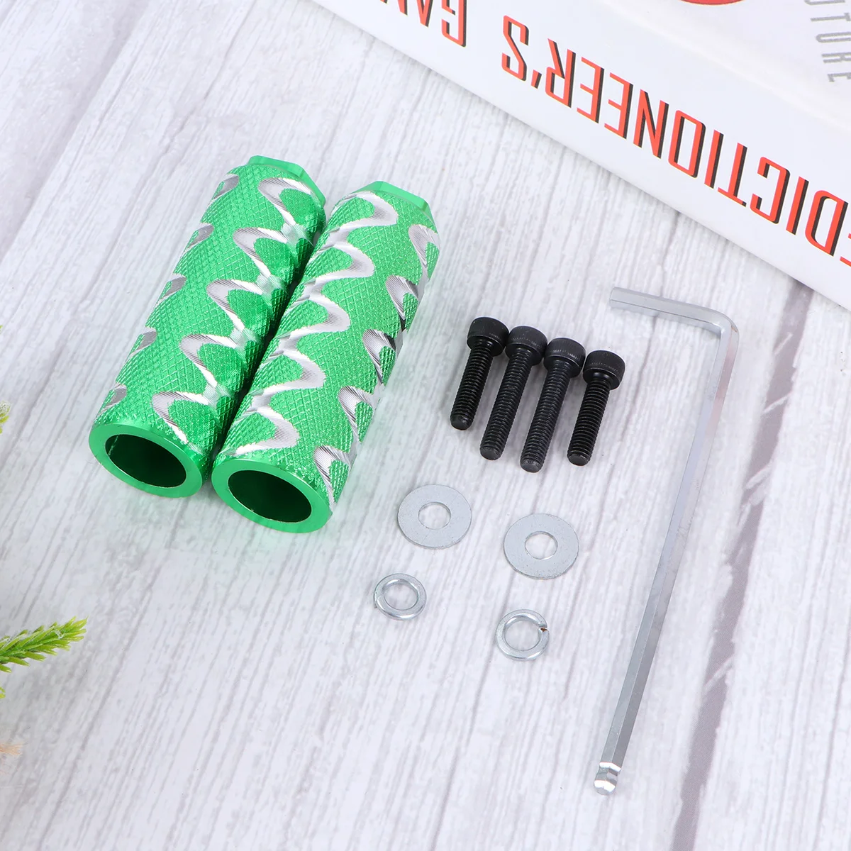 

Aluminum Alloy Bicycle Pedals Sturdy Non-Slip For Mountain Bike Repair Foot Pegs With 5Mm Screws Small Hole Green