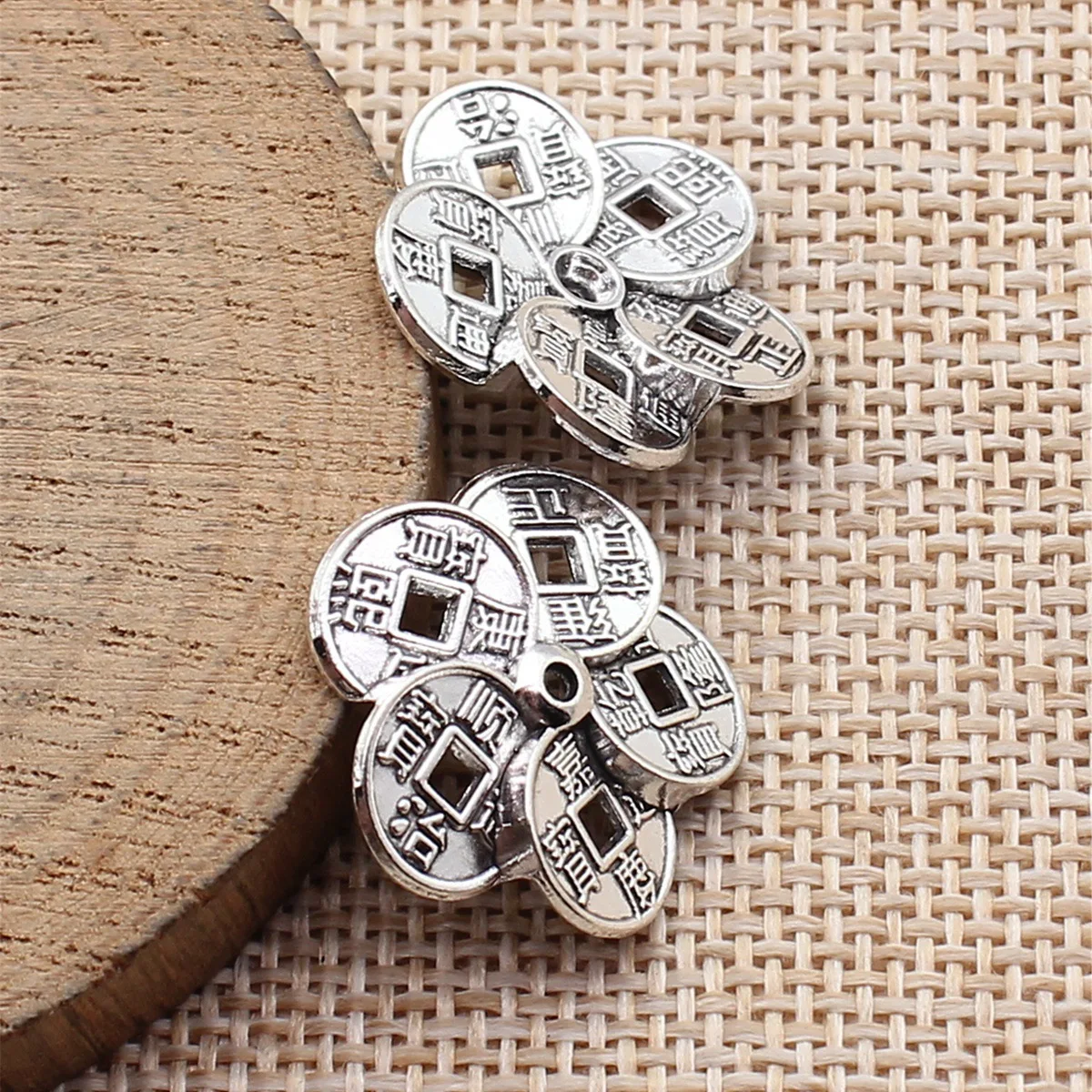 

20pcs 22x22x4mm(0.87x0.87x0.16inch) Antique Silver Color Five Emperors Copper Coin Charms Pendants Jewelry Making Accessories
