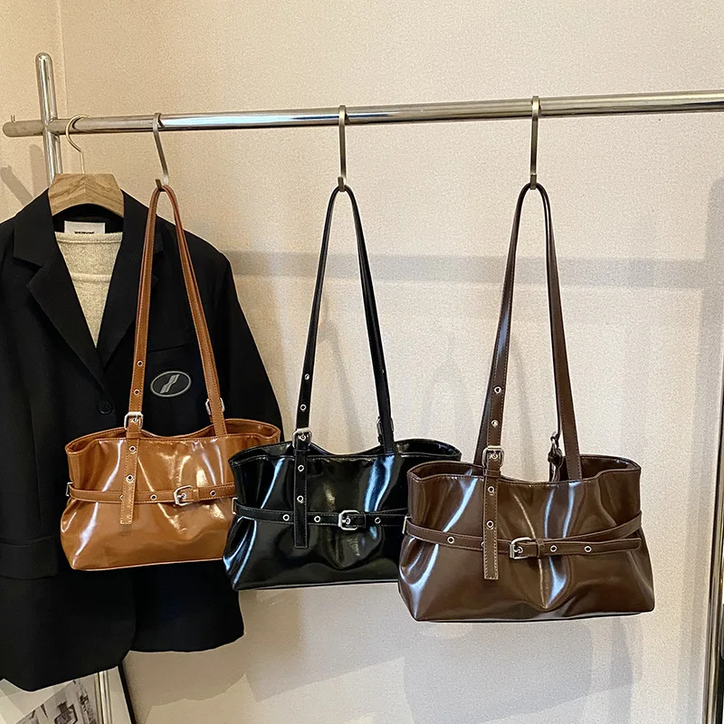 

Large-capacity New Trendy Simple Handbag, Fashionable Commuter Women's Oblique Straddle Bag, Temperament Women's Bag