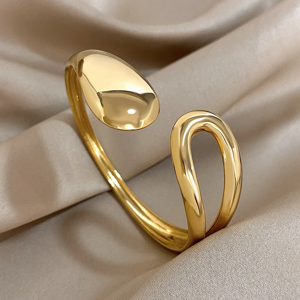 Asymmetrisches Wassertropfen-Armband aus Edelstahl, gedreht, Armreif für Damen, modisch, vergoldetes Handgelenk, wasserdichter Schmuck