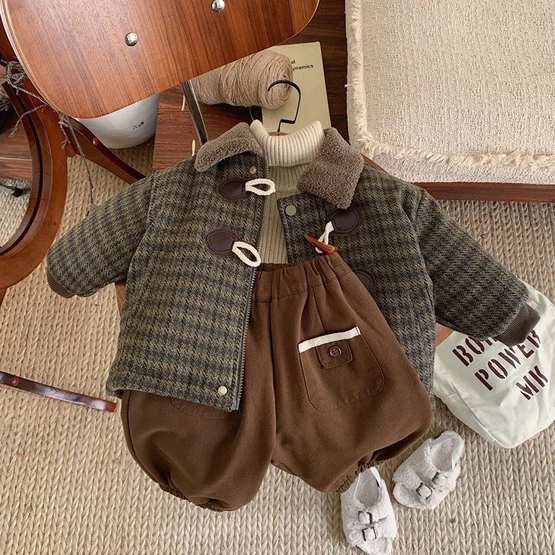 Kid Parkas Coats 2024 Children Horn Buckle Children Tweed Coat Boy Cotton Plaid Coat Baby Warm Autumn and Winter Thick Coat