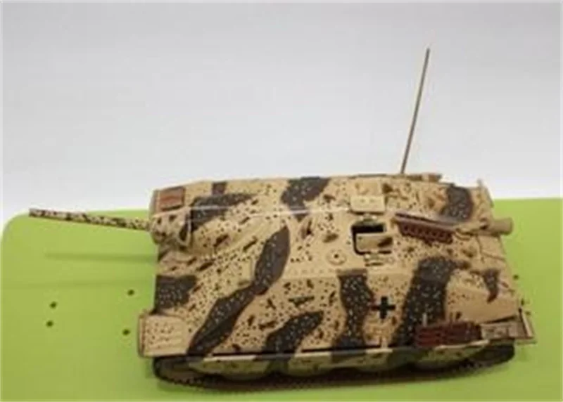 1/32th 21st Toys WWII Series German Weasel 3M Tank Mini Model PVC Material For Soldier Action Scene Component