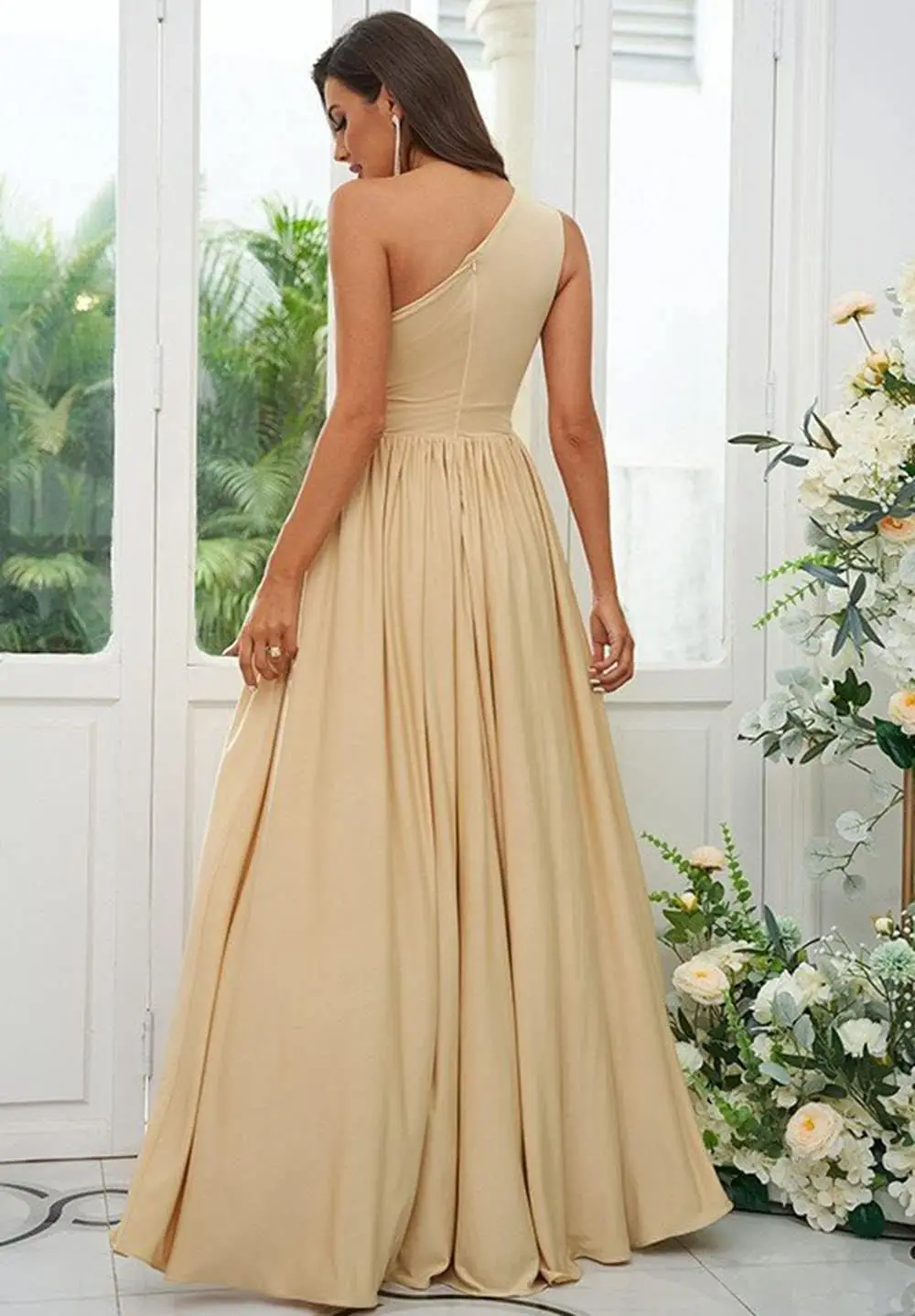 Elegant One-Shoulder Hollow out Long Bridesmaid Dress with Slit for Wedding Formal Attire Gentle Style Women's Gown